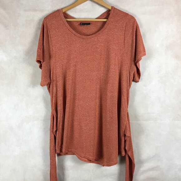 Plus Size Tie front Asymmetrical Knit Top 2X - Picture 4 of 7